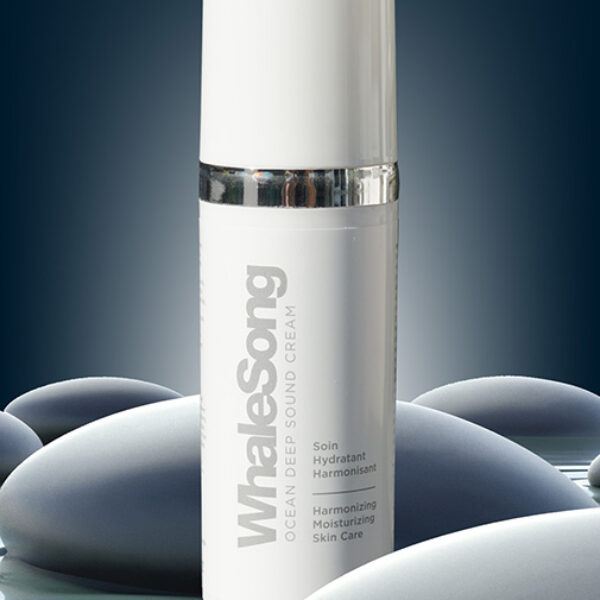 Creme-Whalesong Ocean Deep Sound Cream